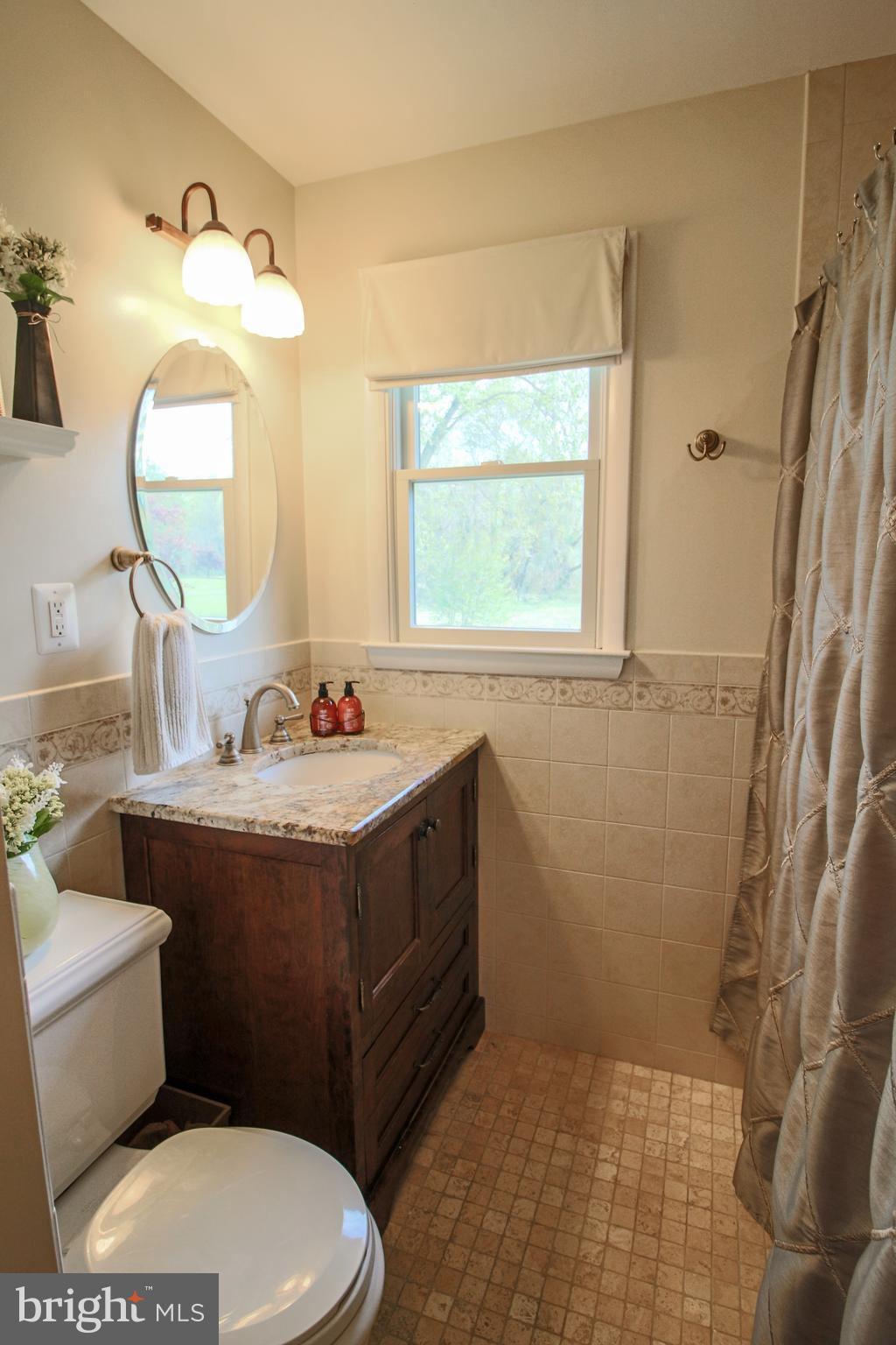 72 Old Solomons Island Road Lothian, MD 20711 - Photo 14 of 38 Bath view
