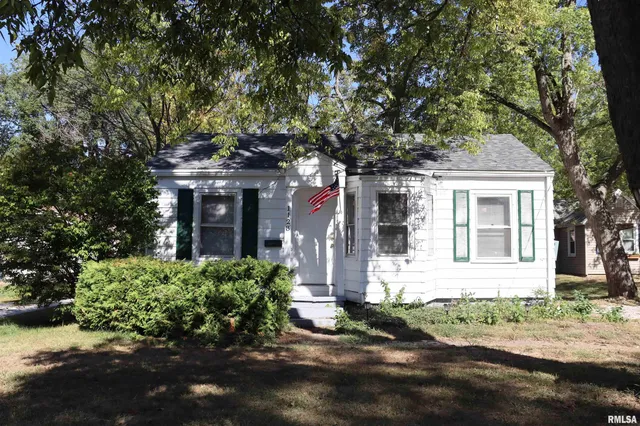 $84,900 | 1123 West Purtscher Drive, Peoria, IL 61614