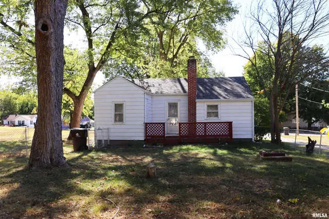 $84,900 | 1123 West Purtscher Drive, Peoria, IL 61614