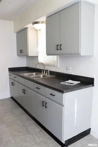 $84,900 | 1123 West Purtscher Drive, Peoria, IL 61614