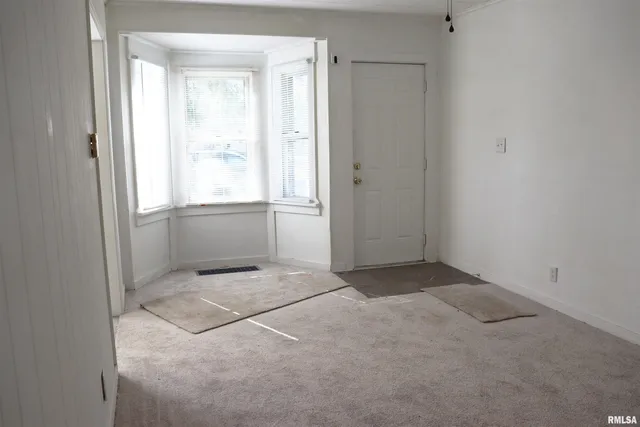 $84,900 | 1123 West Purtscher Drive, Peoria, IL 61614