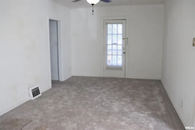 $84,900 | 1123 West Purtscher Drive, Peoria, IL 61614