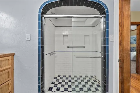 $1,599,000 | 118 Glendora Avenue, Long Beach, CA 90803