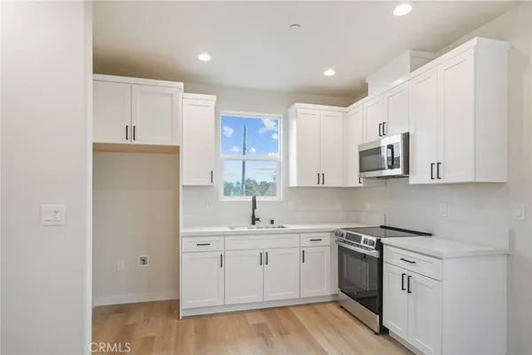 $619,901 | 243 West 3rd Street, Tracy, CA 95376