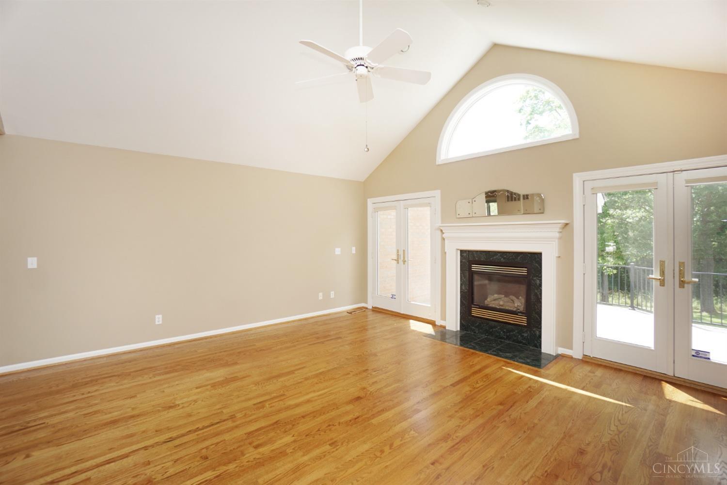 10031 Pebble Ridge Lane Cincinnati, OH 45252 - Photo 12 of 57 Gallery Image 12