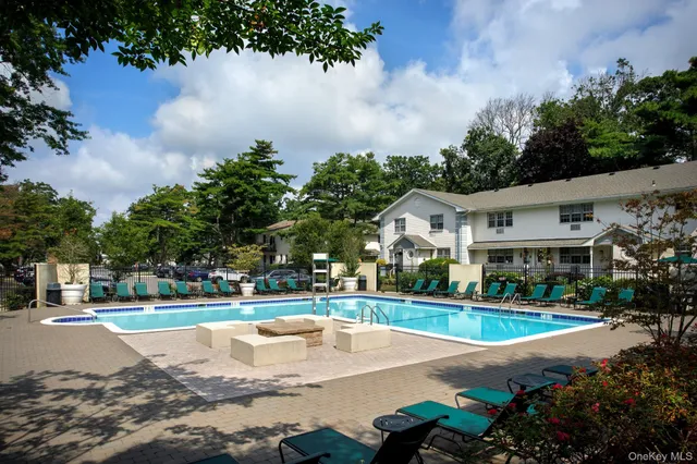 $3,640 | 23 Weaver Drive, Unit 94A, Massapequa, NY 11758