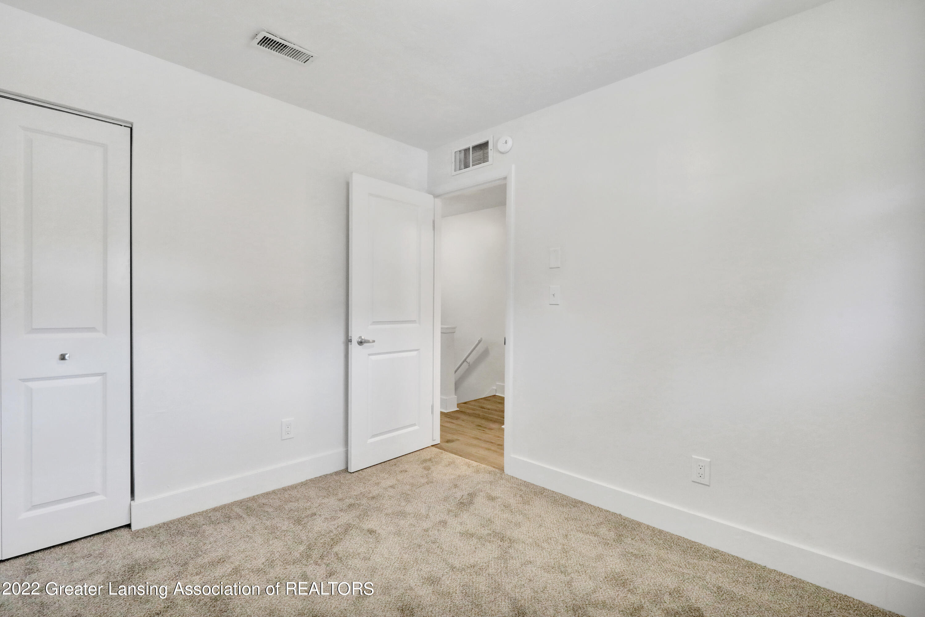 5724 Ridgeway Drive Haslett, MI 48840 - Photo 16 of 44 9I3A8639