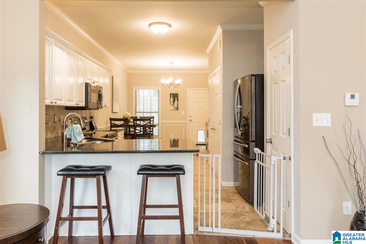 526 Cahaba Manor Lane Pelham, AL 35124 - Photo 14 of 41