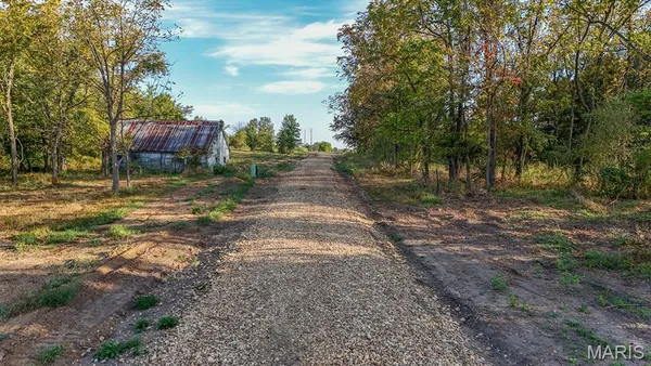 $84,900 | 9 Hopkins Road, Perry, MO 63462