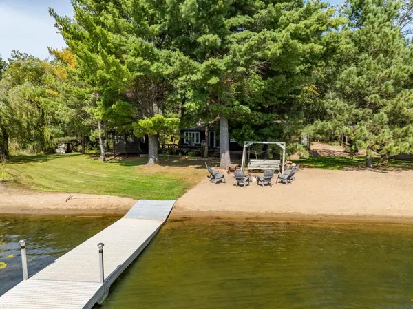 $1,095,000 | 15053 Daggett Pine Road, Crosslake, MN 56442