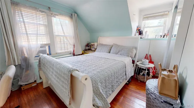 $1,150,000 | 14 Plymouth Street, New Hyde Park, NY 11040