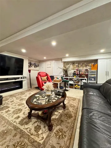 $1,150,000 | 14 Plymouth Street, New Hyde Park, NY 11040