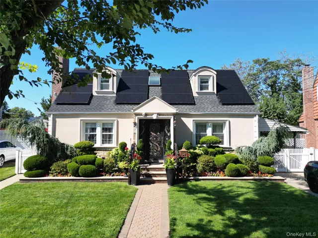 $1,150,000 | 14 Plymouth Street, New Hyde Park, NY 11040