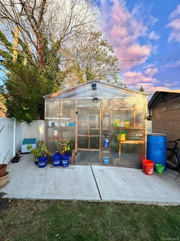 $1,150,000 | 14 Plymouth Street, New Hyde Park, NY 11040