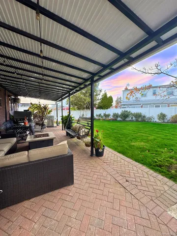 $1,150,000 | 14 Plymouth Street, New Hyde Park, NY 11040