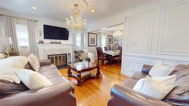 $1,150,000 | 14 Plymouth Street, New Hyde Park, NY 11040