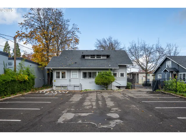 $595,000 | 990 West 7th Avenue, Eugene, OR 97402