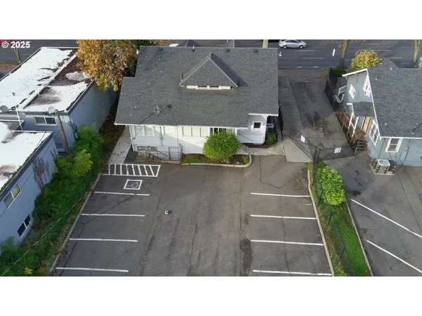 $590,000 | 990 West 7th Avenue, Eugene, OR 97402