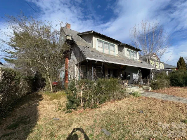 $190,000 | 59 Bartlett Street, Asheville, NC 28801