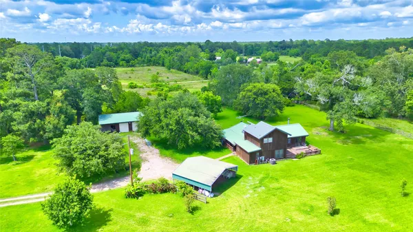 $600,000 | 2218 Farm To Market Road 563, Anahuac, TX 77514