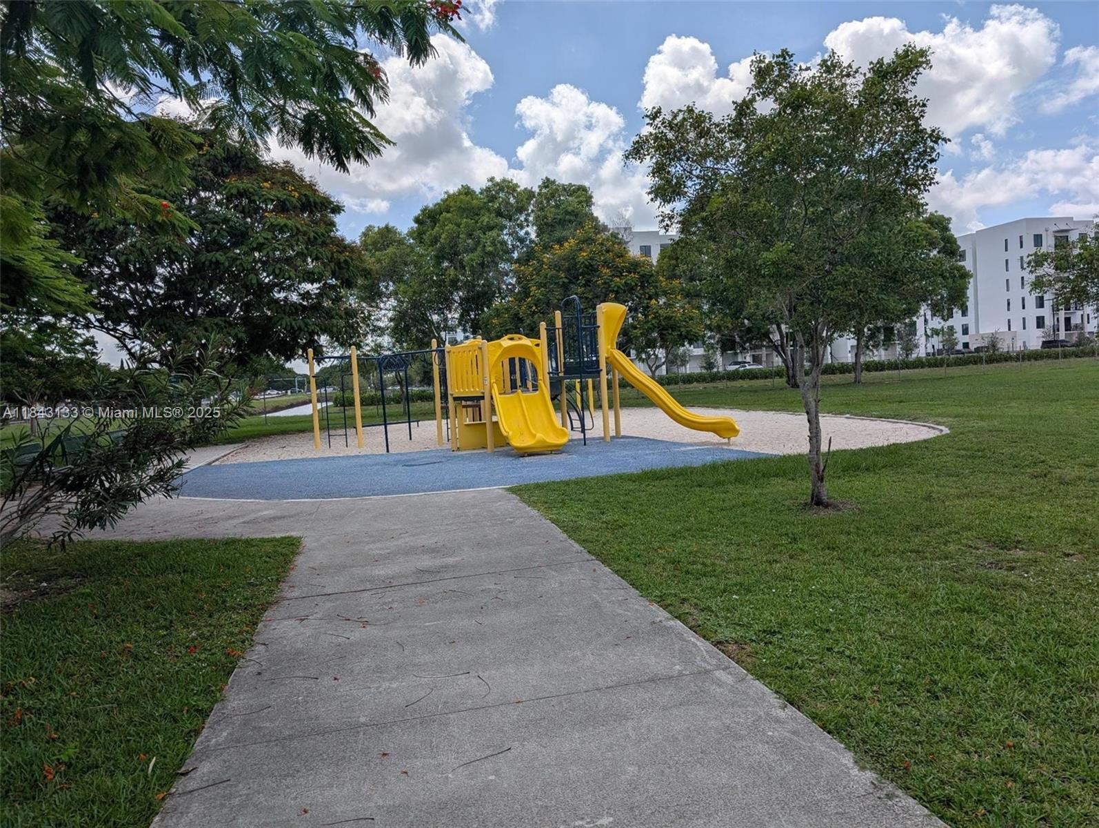 9922 Southwest 133rd Place Miami, FL 33186 - Photo 34 of 35