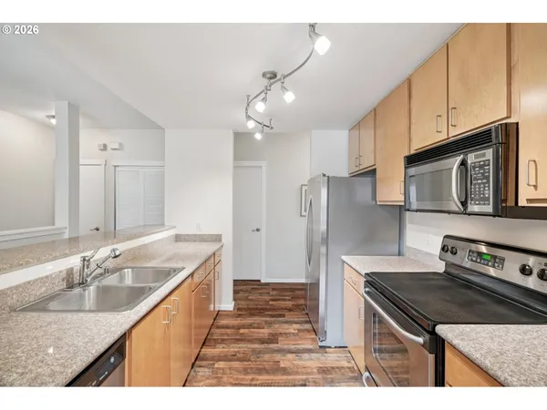 $320,000 | 10800 Southeast 17th Circle, Unit T220, Vancouver, WA 98664