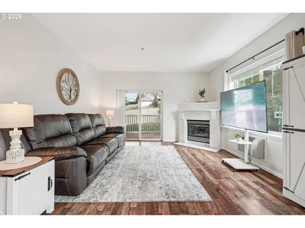 $320,000 | 10800 Southeast 17th Circle, Unit T220, Vancouver, WA 98664
