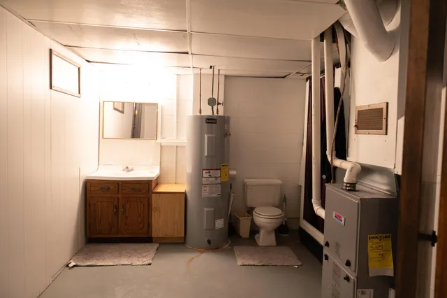 $197,500 | 208 2nd Street East, Adrian, MN 56110