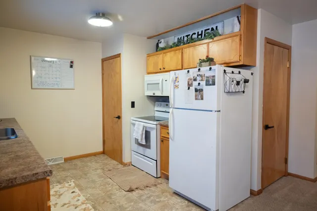 $197,500 | 208 2nd Street East, Adrian, MN 56110