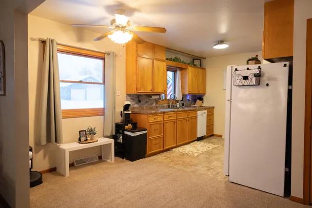 $197,500 | 208 2nd Street East, Adrian, MN 56110