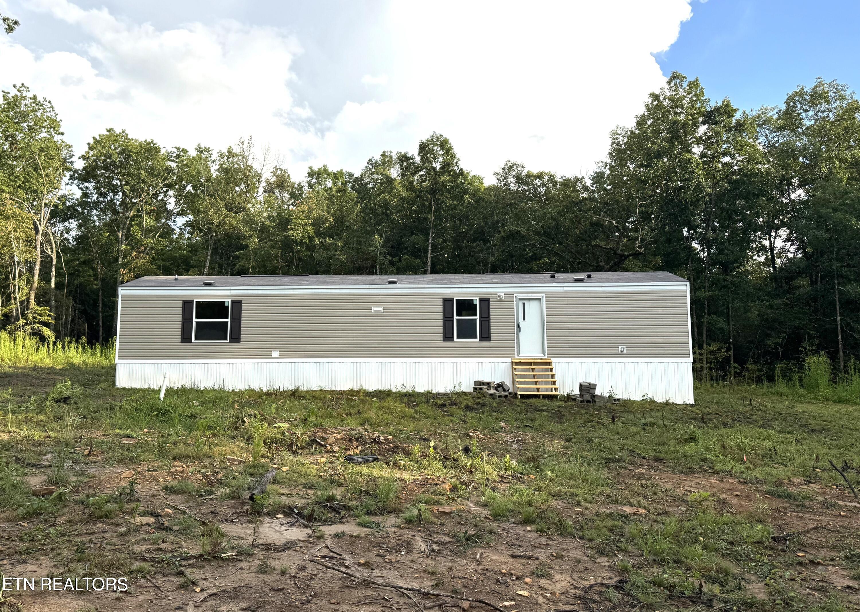 190 Erin Road Crossville, TN 38572 - Photo 1 of 10 IMG_6459