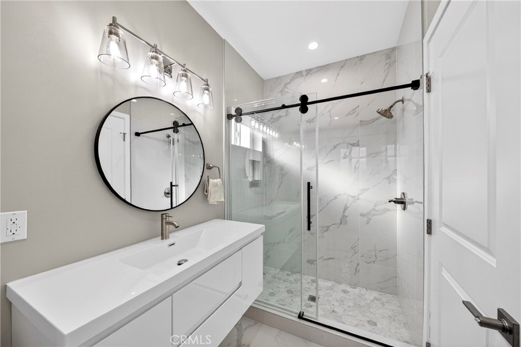 2643 Tenth Street Riverside, CA 92507 - Photo 13 of 34