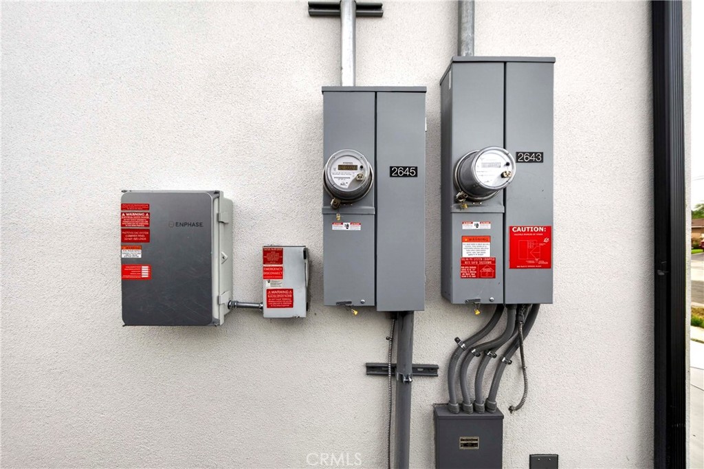 2643 Tenth Street Riverside, CA 92507 - Photo 15 of 34