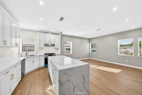 $998,000 | 2643 Tenth Street, Riverside, CA 92507