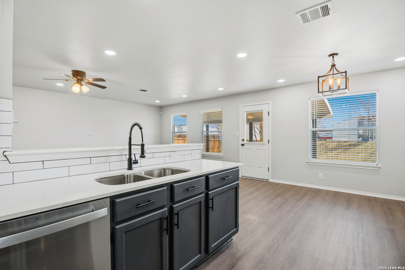 8819 Trumpet Circle Converse, TX 78109 - Photo 12 of 27