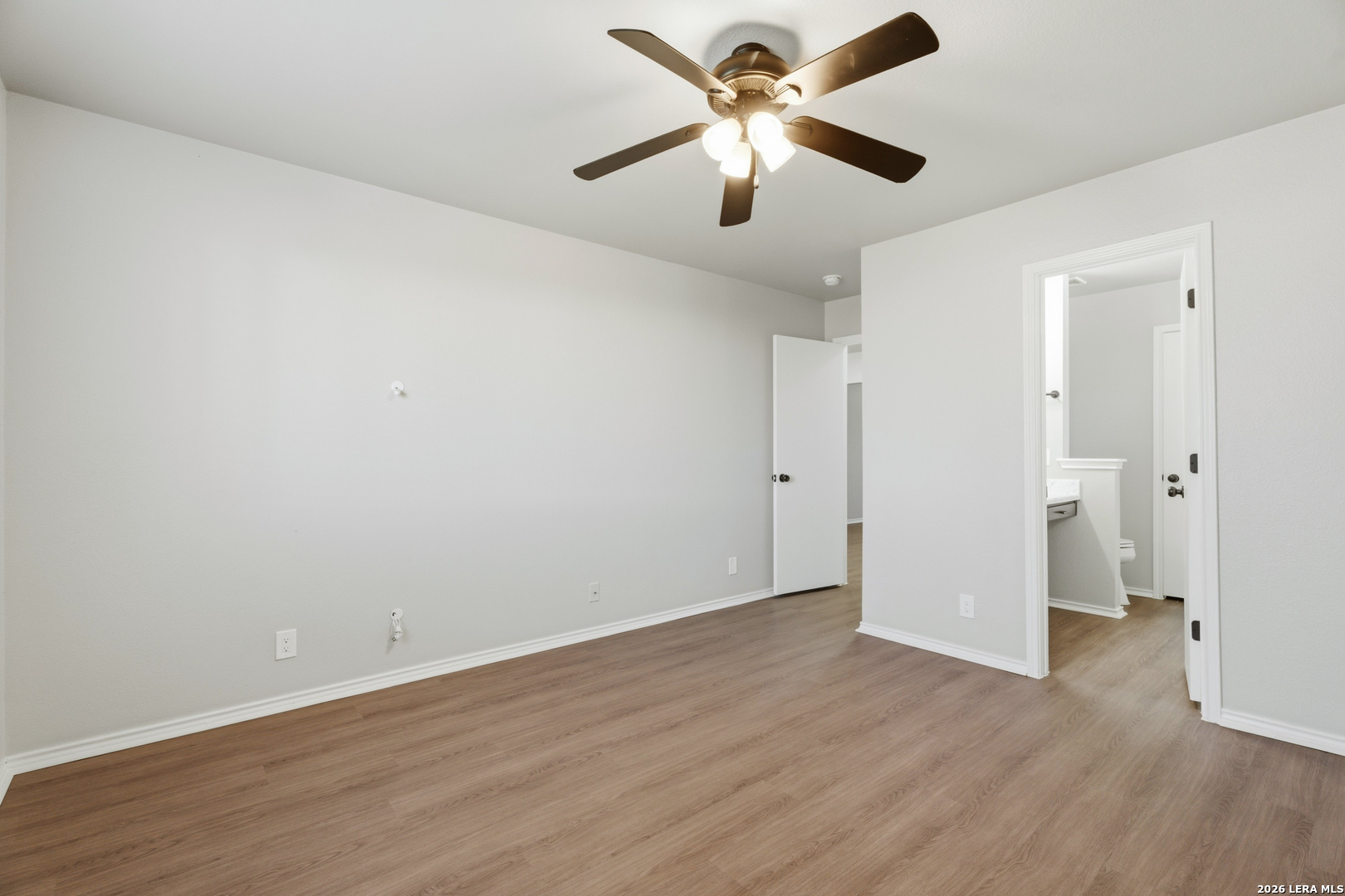 8819 Trumpet Circle Converse, TX 78109 - Photo 16 of 27