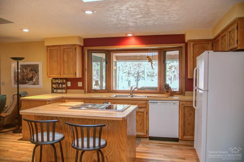 19145 Klippel Road Bend, OR 97703 - Photo 6 of 25 Additional Photo