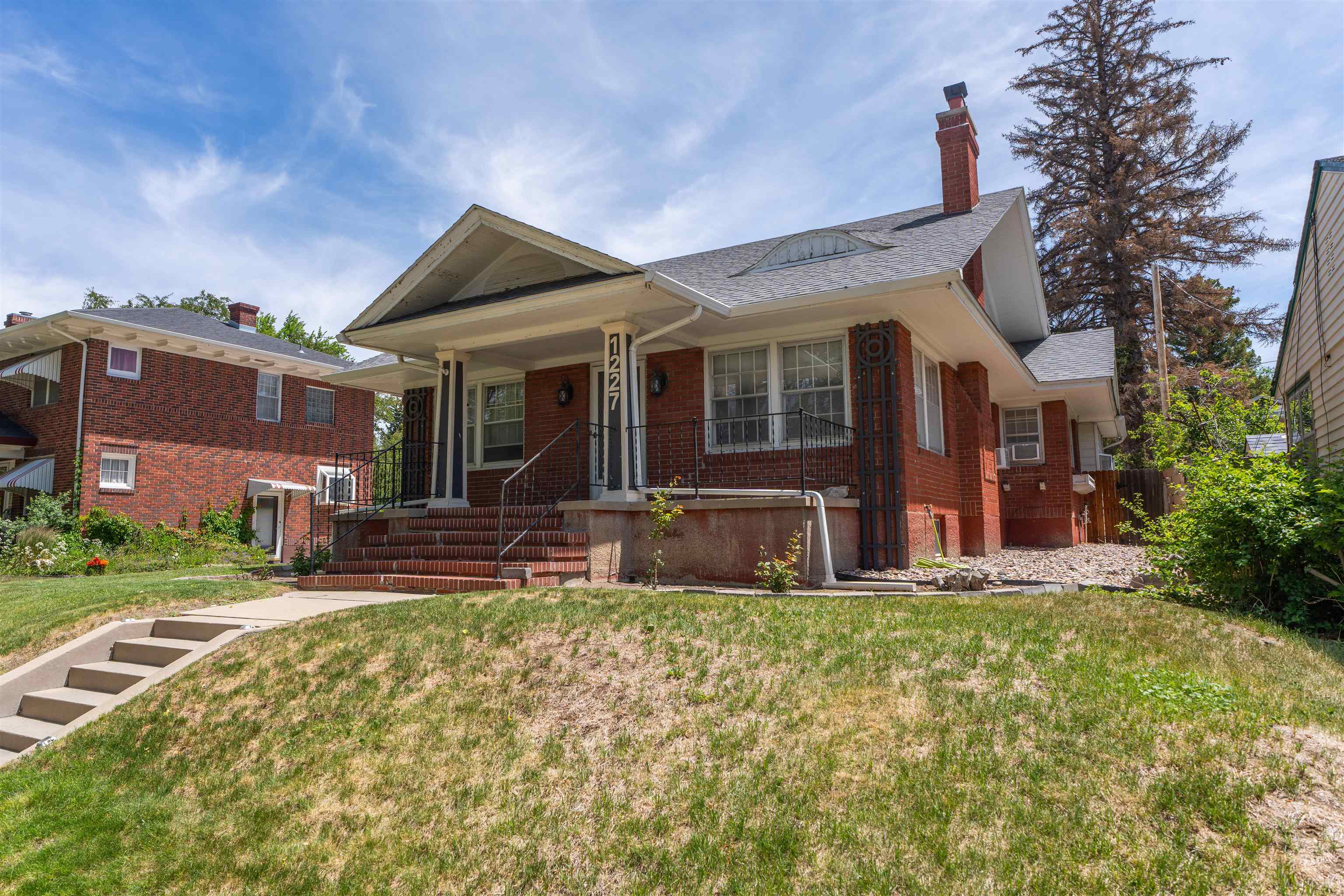 1227 South Center Street Casper, WY 82601 - Photo 2 of 41