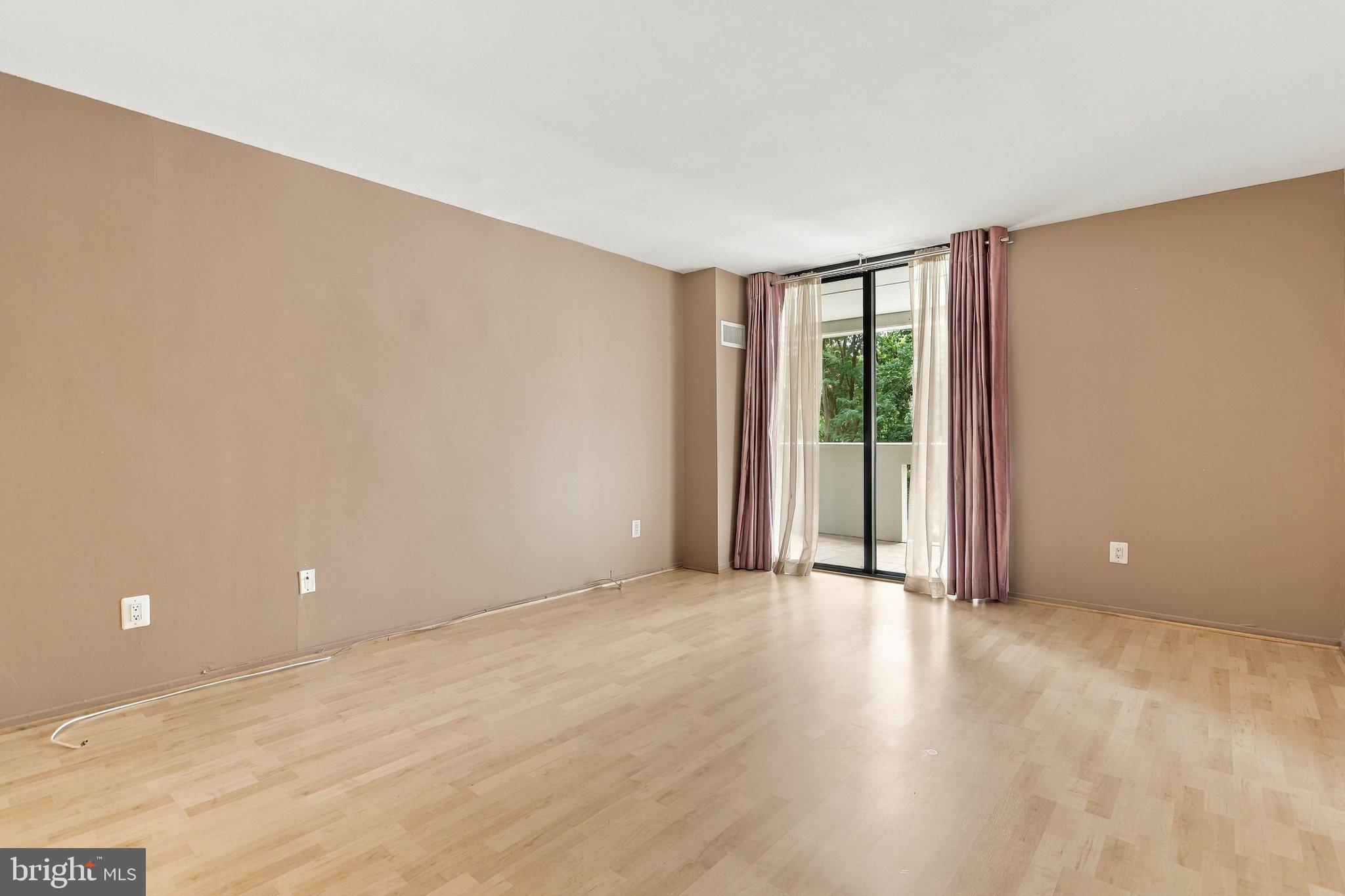 6101 Edsall Road, Unit 408 Alexandria, VA 22304 - Photo 20 of 60 Primary Bedroom