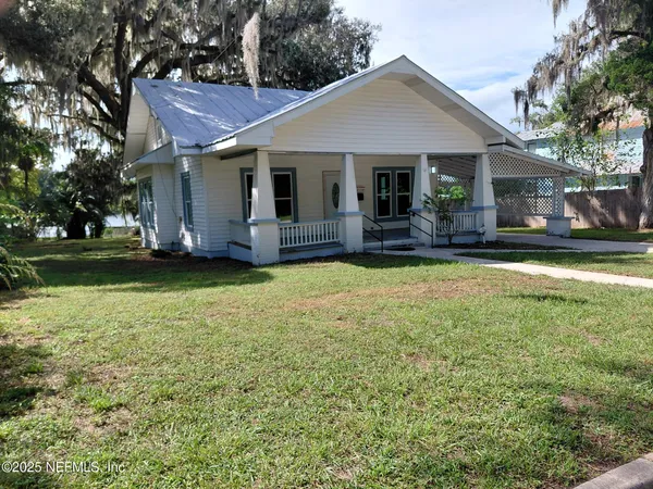 $360,000 | 232 South Main Street, Crescent City, FL 32112
