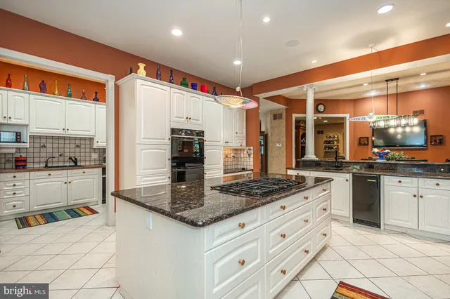 $1,759,000 | 415 Bridgeboro Road, Moorestown, NJ 08057