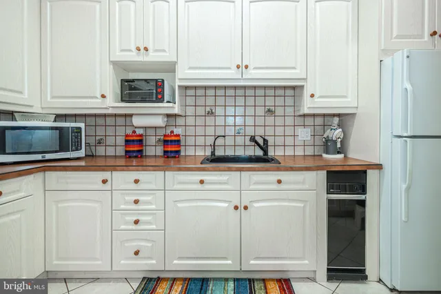 $1,759,000 | 415 Bridgeboro Road, Moorestown, NJ 08057