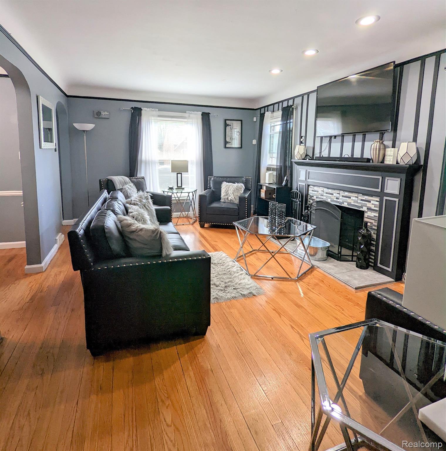 11129 Roxbury Street Detroit, MI 48224 - Photo 5 of 31 Gallery Image 5