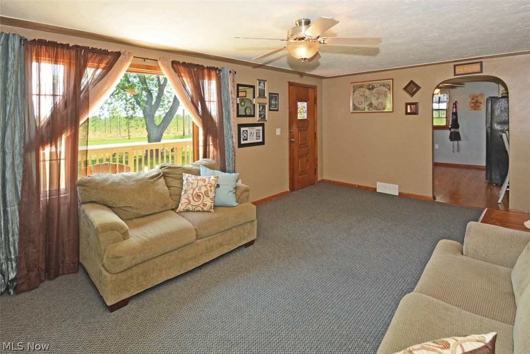 8460 Bechtel Road Elyria, OH 44035 - Photo 6 of 31 Gallery Image 6