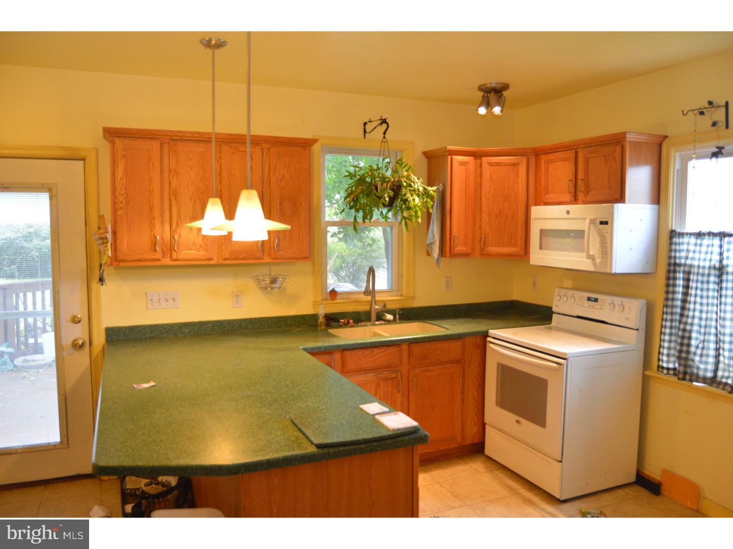 146 Washington Street Reading, PA 19607 - Photo 2 of 25 Gallery Image 2