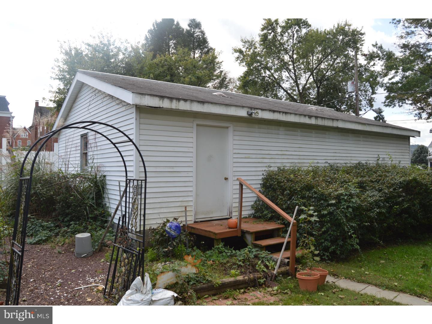 146 Washington Street Reading, PA 19607 - Photo 11 of 25 Garage