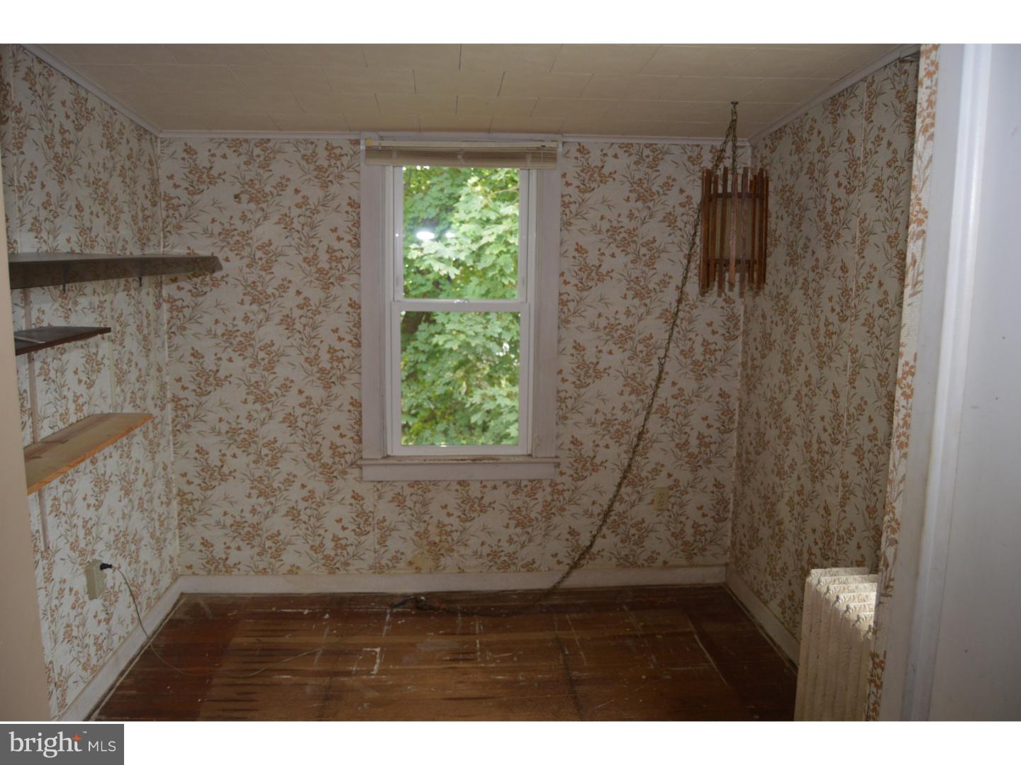 146 Washington Street Reading, PA 19607 - Photo 22 of 25 Bedroom 4