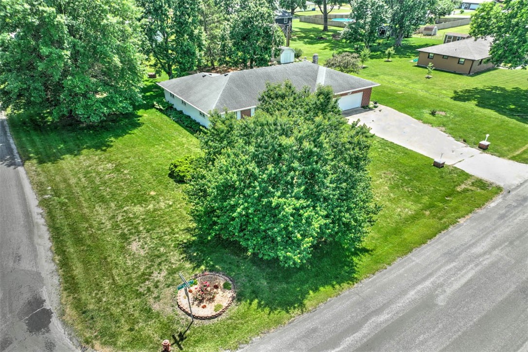 2311 Sands Drive Decatur, IL 62526 - Photo 4 of 33