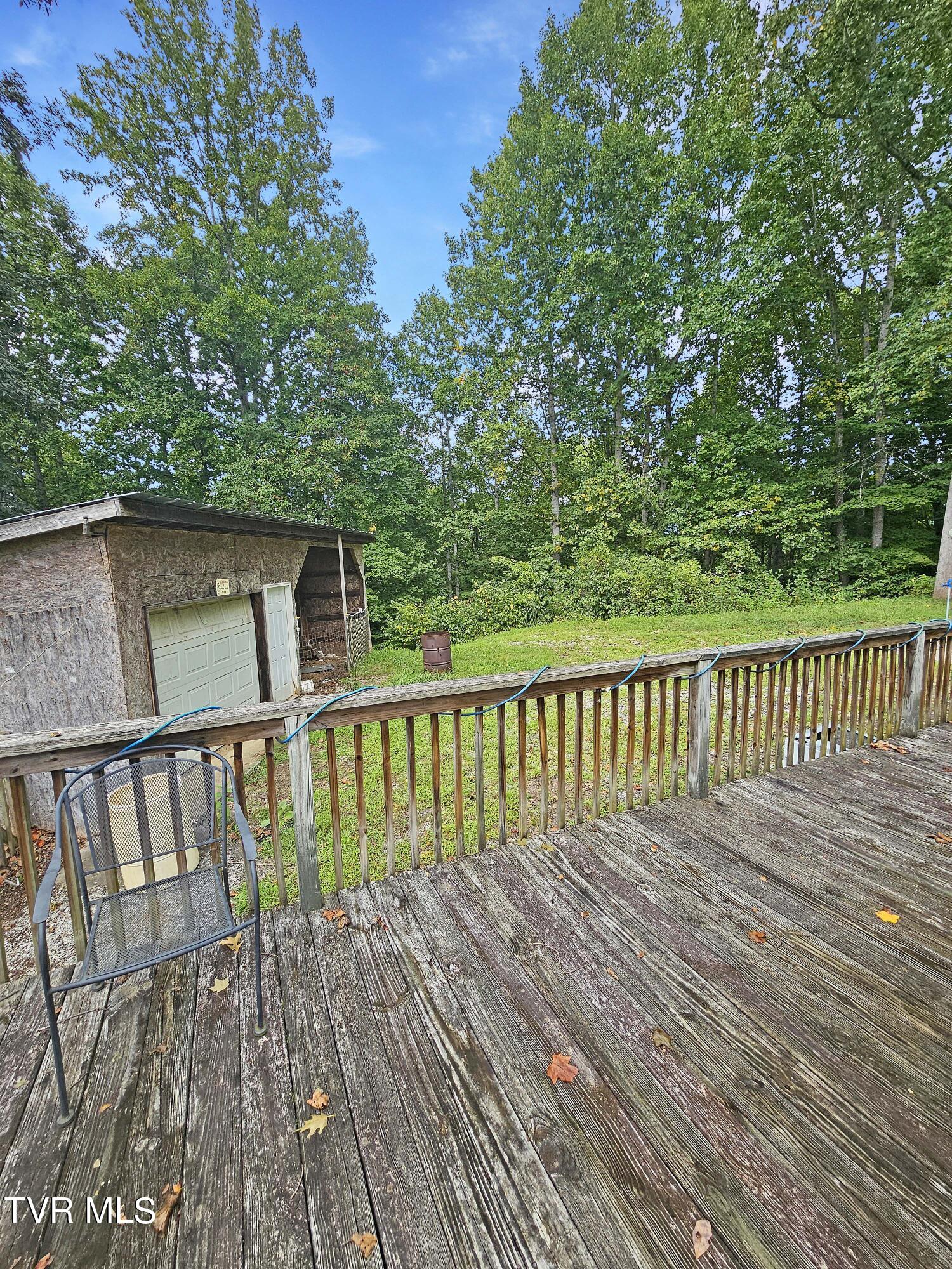 11039 Sparrow Road Abingdon, VA 24210 - Photo 7 of 26 20240819_125243