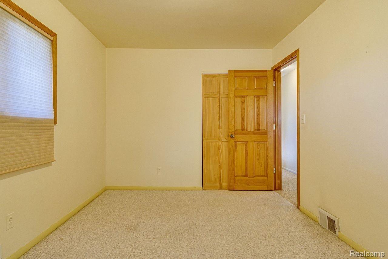 8655 Clinton River Road Sterling Heights, MI 48314 - Photo 29 of 41 8655-29.jpeg